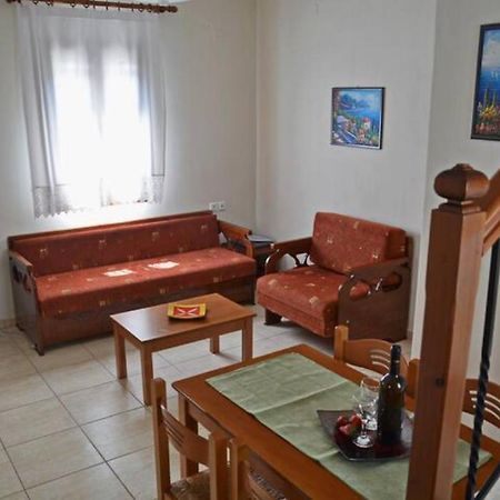 Steni Vala Alonissos Albatros Villas מראה חיצוני תמונה