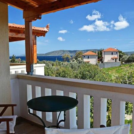 Steni Vala Alonissos Albatros Villas מראה חיצוני תמונה