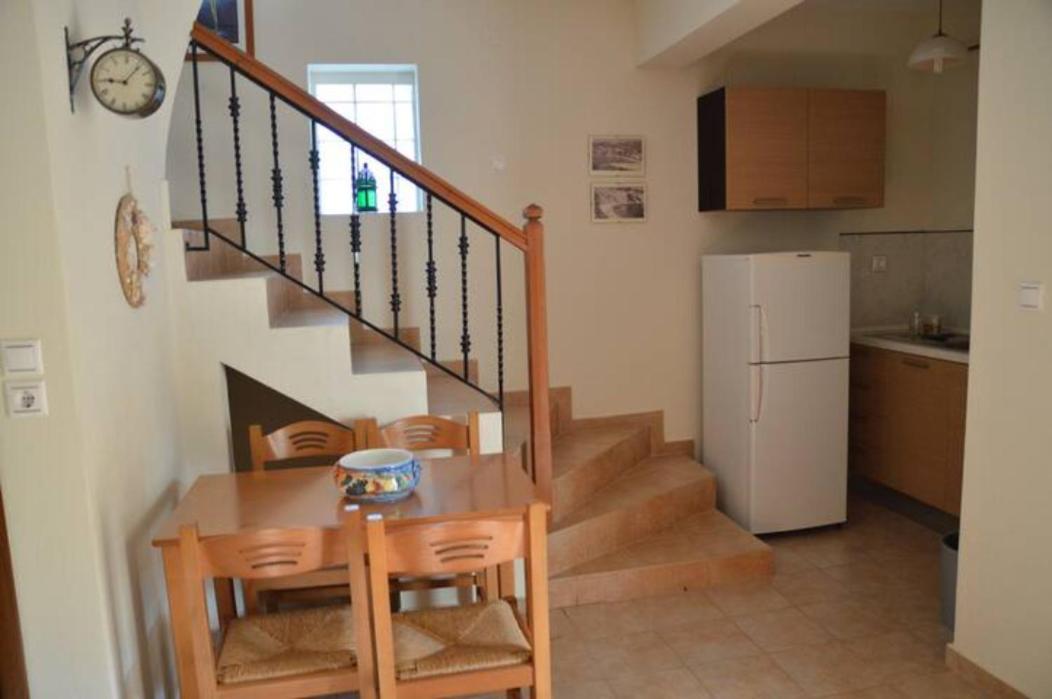 Steni Vala Alonissos Albatros Villas מראה חיצוני תמונה